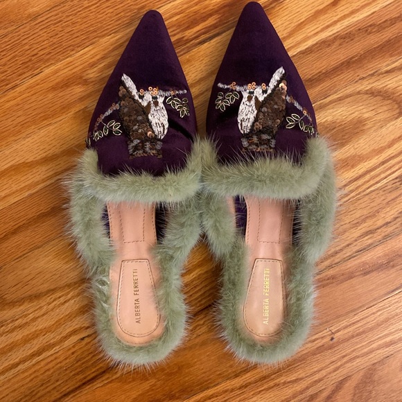 Alberta Ferretti Owl Embroidered Purple Suede and Green Mink Fur Flat Mules - Picture 4 of 8